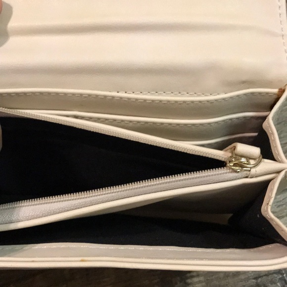 FOREVER 21 CREAM BUCKLE CLUTCH/ WALLET - Picture 6 of 7